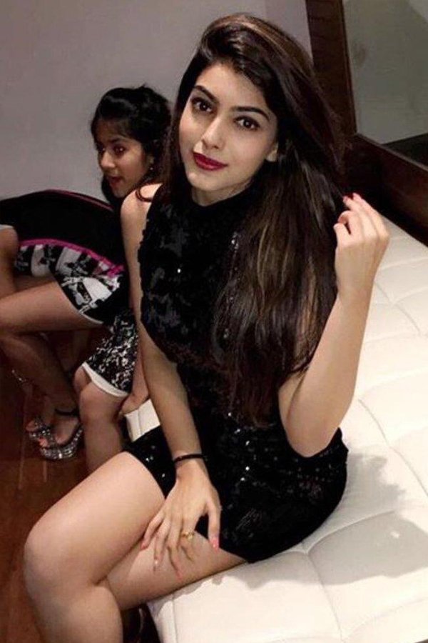 Sexy Call Girl in Powai 